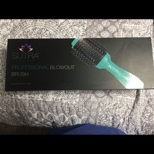 Sutra Professional Blowout Brush